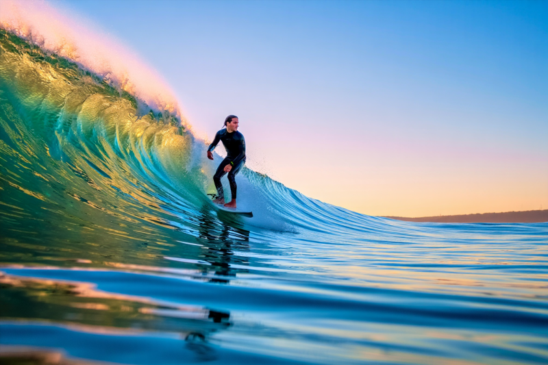 Wave Patterns and Swell Flow Improve Surfing Success
